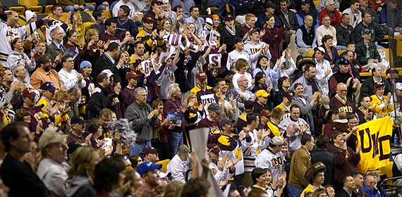 UMD Bulldog fans cheer for the hockey team at Boston.