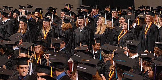 The 2006 UMD Bachelor's Degree Commencement will be held on May 13. Approximately 1000 of the 1,641 graduates will be participating in the ceremony.