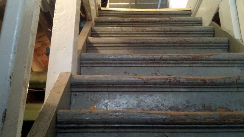 StairsPhonePhoto_Fails