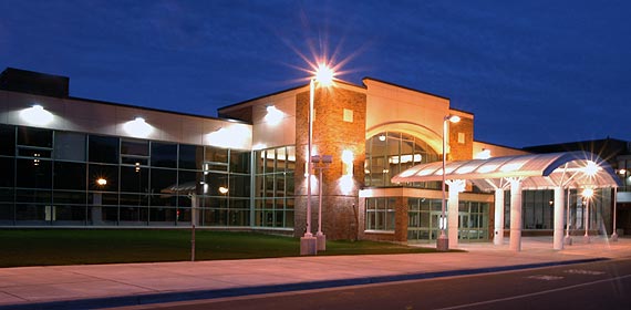 Kirby Plaza entryway provides easy access to the new Food Court, UMD Stores, and serves as a DTA hub. 