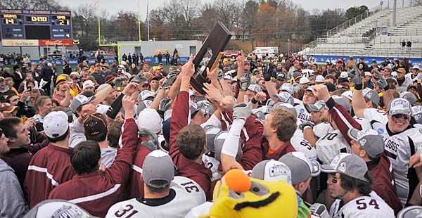 UMD's unbeaten football team takes the 2008 NCAA II Championship.