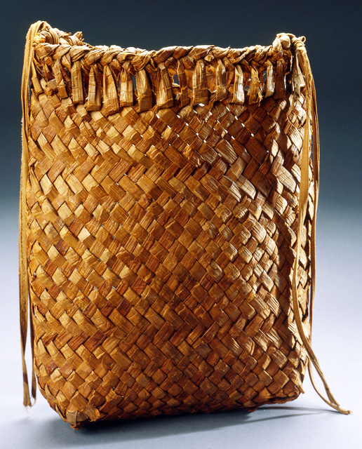 Ojibwe woven cedar bark bag, ca. 1900.