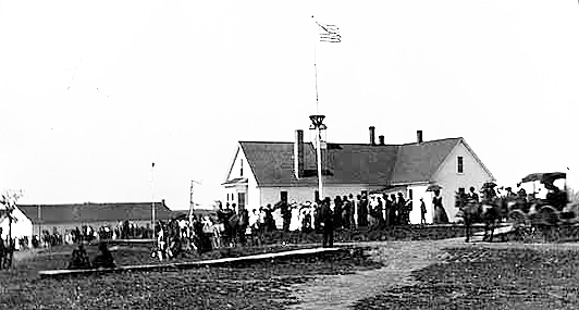 Chippewa Indians awaiting land allotments, US Indian Agency, White Earth, 1905.