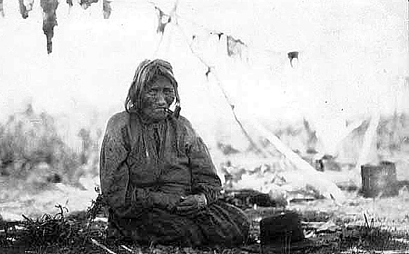 An old timer (elderly woman), Lake of the Woods, ca. 1912.