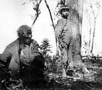 Mah-zoonc and Indian boy, Mille Lacs Chippewa, 1897