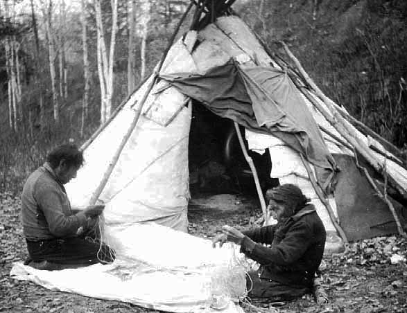 Chippewas working on fish nets, 1946