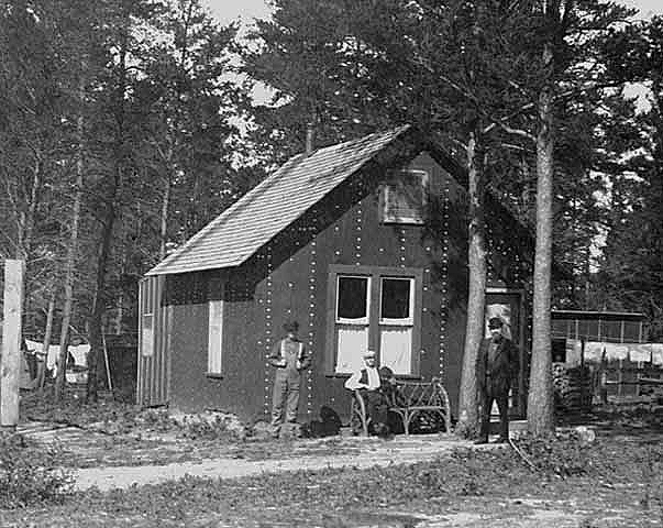 Tar paper house, Cass County, ca. 1910.
