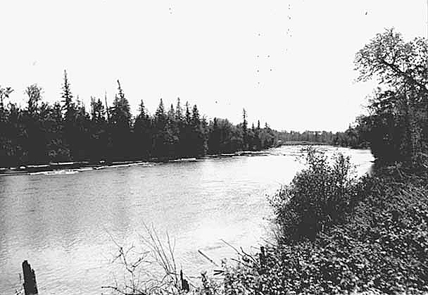 Mississippi River at or near Grand Rapids, ca. 1905.